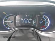 ✅ 2020 Chrysler Pacifica Hybrid Limited • VIN: 2C4RC1N79LR196329 • Lot: 43301143. Listed on IAAI with 55,879 mi. Free auction sales archive from the USA and detailed vehicle history report at DreamBid. Image 7.