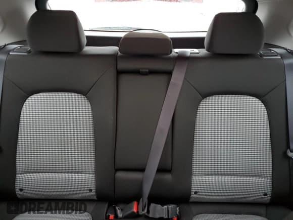 ✅ 2020 Hyundai Kona SE • VIN: KM8K1CAA4LU542502 • Лот: 79045143. Опубликован ранее на Copart с пробегом 30 897 миль. Бесплатный доступ к архиву аукционных продаж из США и подробный отчёт об истории автомобиля на DreamBid. Изображение 10.