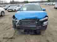 2020 Hyundai Kona SE z VIN KM8K12AA4LU475569, wystawiony jako Copart lot #46074773 z przebiegiem 27 247 mil mil oraz . Historia ofert i sprzedaży dostępna na DreamBid. Obrazek 5.