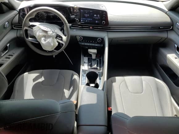 2022 Hyundai Elantra SEL z VIN 5NPLS4AG5NH062983, wystawiony jako Copart lot #80789945 z przebiegiem 33 621 mil mil oraz Nie do naprawy • Non repairable. Historia ofert i sprzedaży dostępna na DreamBid. Obrazek 8.