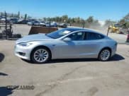 ✅ 2016 Tesla Model S 70 • VIN: 5YJSA1E1XGF147189 • Лот: 42859480. Опубликован ранее на IAAI с пробегом 90 428 миль. Бесплатный доступ к архиву аукционных продаж из США и подробный отчёт об истории автомобиля на DreamBid. Изображение 14.