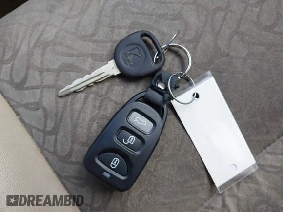 ✅ 2006 Saturn VUE • VIN: 5GZCZ53446S879075 • Lot: 42504308. Wystawiony na IAAI z przebiegiem 212 972 mil. Bezpłatny archiwum sprzedaży aukcyjnych z USA i szczegółowy raport historii pojazdu na DreamBid. Zdjęcie 11.