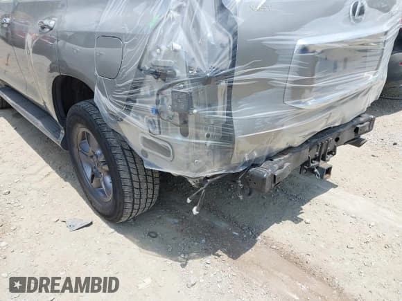 ✅ 2021 Lexus GX 460 Premium • VIN: JTJAM7BX7M5298256 • Lot: 42439636. Listed on IAAI with 66,215 mi. Free auction sales archive from the USA and detailed vehicle history report at DreamBid. Image 18.