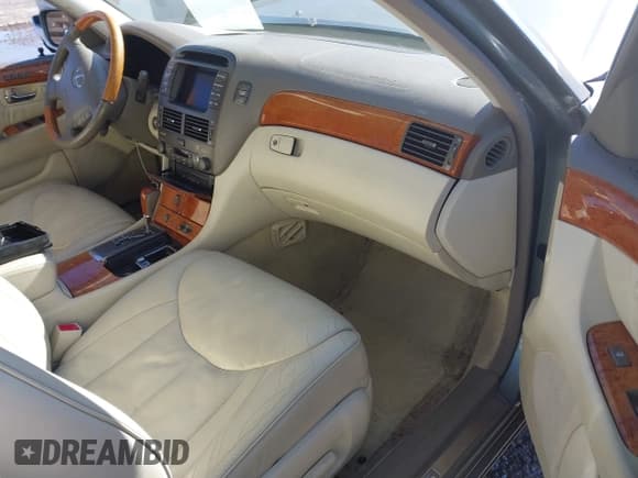 ✅ 2002 Lexus LS 430 • VIN: JTHBN30F820062070 • Lot: 41209699. Wystawiony na IAAI z przebiegiem 154 311 mil. Bezpłatny archiwum sprzedaży aukcyjnych z USA i szczegółowy raport historii pojazdu na DreamBid. Zdjęcie 5.