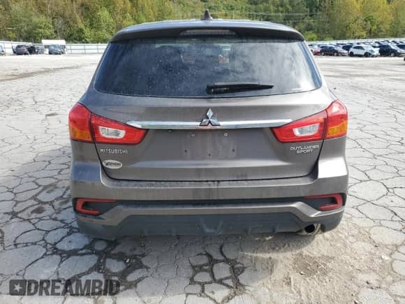 2018 Mitsubishi Outlander ES with VIN JA4AR3AU3JZ028945, listed as a Copart auction lot 84948745 with 117,197 mi miles and Salvage title. Bid and sale history available at DreamBid. Image 6.