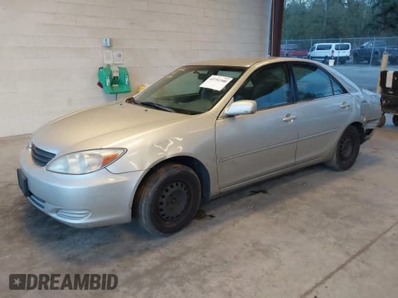 ✅ 2004 Toyota Camry SE • VIN: 4T1BE32K74U347698 • Lot: 43751300. Wystawiony na IAAI z przebiegiem 280 635 mil. Bezpłatny archiwum sprzedaży aukcyjnych z USA i szczegółowy raport historii pojazdu na DreamBid. Zdjęcie 18.