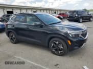 ✅ 2025 Kia Seltos EX • VIN: KNDER2AA1S7795729 • Lot: 63691165. Listed on Copart with 1,270 mi. Free auction sales archive from the USA and detailed vehicle history report at DreamBid. Image 4.