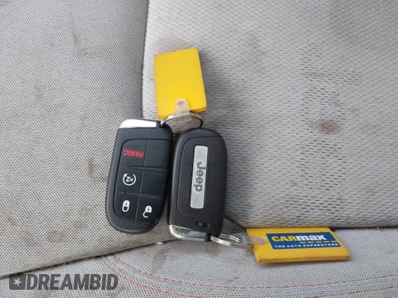 ✅ 2015 Jeep Renegade Latitude • VIN: ZACCJBBT3FPB47297 • Lot: 43670184. Wystawiony na IAAI z przebiegiem 131 300 mil. Bezpłatny archiwum sprzedaży aukcyjnych z USA i szczegółowy raport historii pojazdu na DreamBid. Zdjęcie 11.