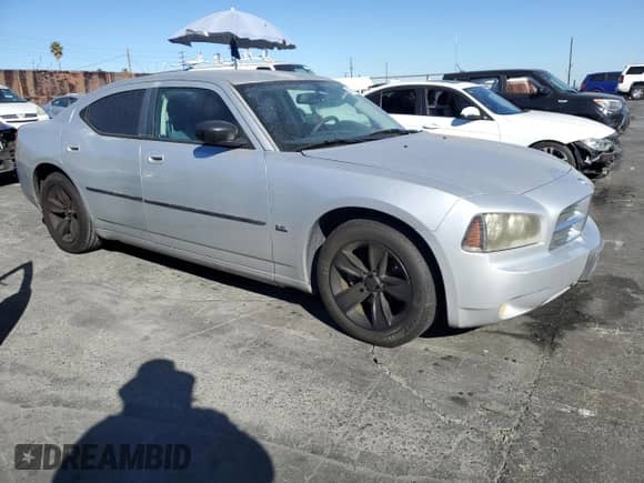 2009 Dodge Charger с VIN 2B3LA33V79H521018, выставлен на аукционе Copart как лот 80055914 с пробегом 183 023 миль миль и Чистый • Clean title. История ставок и продаж доступна на DreamBid. Изображение 4.
