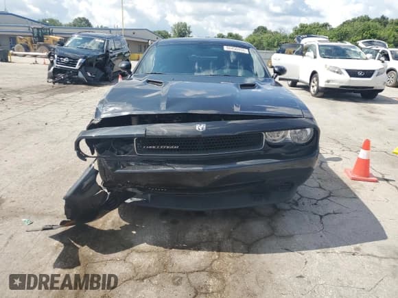 ✅ 2010 Dodge Challenger SE • VIN: 2B3CJ4DV5AH270430 • Lot: 66450455. Wystawiony na Copart z przebiegiem 182 283 mil. Bezpłatny archiwum sprzedaży aukcyjnych z USA i szczegółowy raport historii pojazdu na DreamBid. Zdjęcie 5.