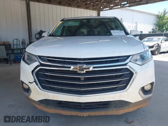 ✅ 2018 Chevrolet Traverse LT Cloth • VIN: 1GNERGKW7JJ188282 • Lot: 42721712. Wystawiony na IAAI z przebiegiem 154 782 mil. Bezpłatny archiwum sprzedaży aukcyjnych z USA i szczegółowy raport historii pojazdu na DreamBid. Zdjęcie 12.