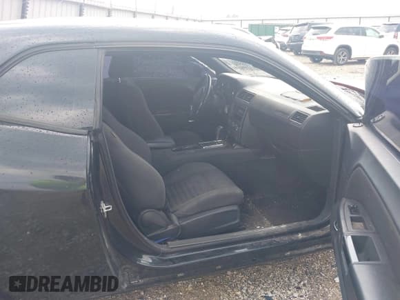 ✅ 2011 Dodge Challenger • VIN: 2B3CJ4DG4BH518038 • Лот: 43054844. Опубликован ранее на IAAI с пробегом 203 517 миль. Бесплатный доступ к архиву аукционных продаж из США и подробный отчёт об истории автомобиля на DreamBid. Изображение 5.