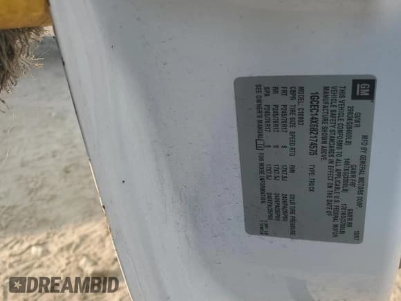 ✅ 2008 Chevrolet Silverado 1500 Work Truck • VIN: 1GCEC14X68Z174575 • Lot: 71340724. Listed on Copart with 268,903 mi. Free auction sales archive from the USA and detailed vehicle history report at DreamBid. Image 12.