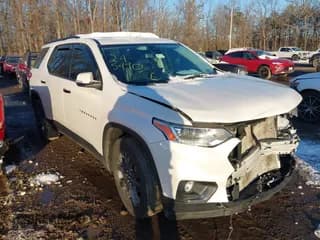 ✅ 2021 Chevrolet Traverse RS • VIN: 1GNEVJKW3MJ130747 • Lot: 41315910. Wystawiony na IAAI z przebiegiem Nie podano. Bezpłatny archiwum sprzedaży aukcyjnych z USA i szczegółowy raport historii pojazdu na DreamBid. Zdjęcie 1.