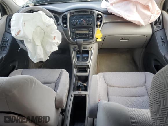 ✅ 2003 Toyota Highlander • VIN: JTEHF21A130141227 • Lot: 91443585. Listed on Copart with Not provided. Free auction sales archive from the USA and detailed vehicle history report at DreamBid. Image 8.