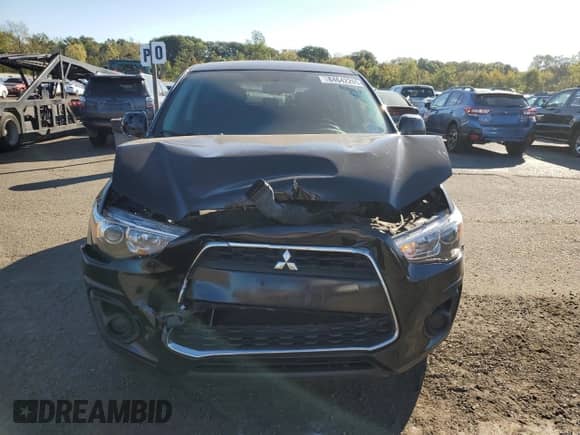 2015 Mitsubishi Outlander ES с VIN 4A4AR3AU1FE041206, выставлен на аукционе Copart как лот 84642205 с пробегом 84 637 миль миль и Списание • Salvage title. История ставок и продаж доступна на DreamBid. Изображение 5.