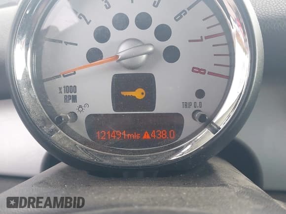 ✅ 2013 MINI Hardtop • VIN: WMWSU3C55DT692280 • Lot: 43517157. Wystawiony na IAAI z przebiegiem 121 491 mil. Bezpłatny archiwum sprzedaży aukcyjnych z USA i szczegółowy raport historii pojazdu na DreamBid. Zdjęcie 7.