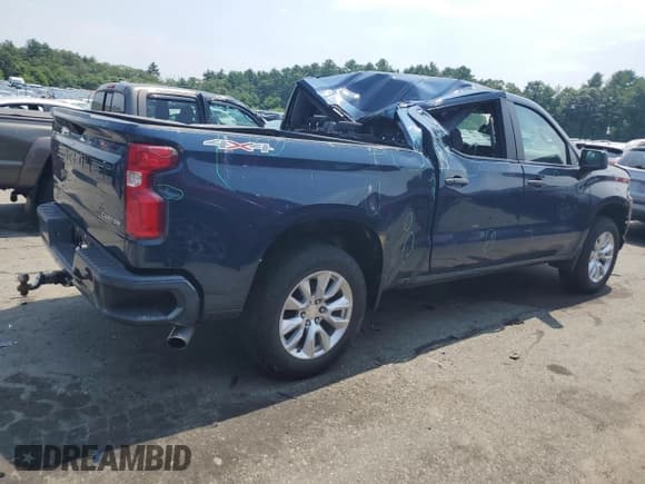 ✅ 2020 Chevrolet Silverado 1500 Custom • VIN: 1GCPYBEH9LZ263668 • Lot: 63006654. Wystawiony na Copart z przebiegiem 63 961 mil. Bezpłatny archiwum sprzedaży aukcyjnych z USA i szczegółowy raport historii pojazdu na DreamBid. Zdjęcie 3.