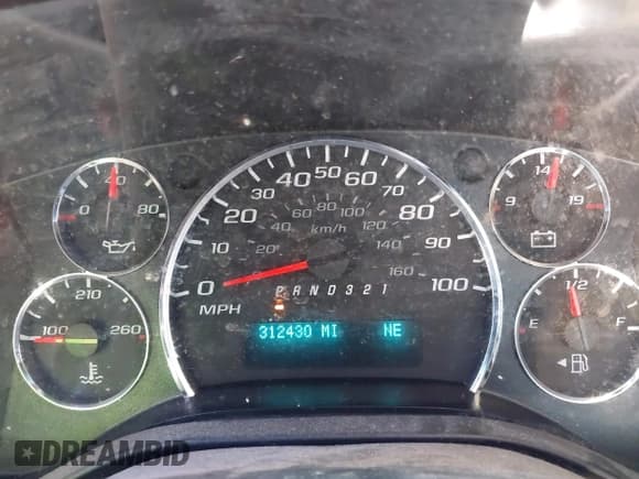 ✅ 2010 Chevrolet Express Cargo • VIN: 1GCUGADX3A1131204 • Lot: 40709065. Listed on IAAI with 312,430 mi. Free auction sales archive from the USA and detailed vehicle history report at DreamBid. Image 15.