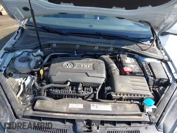 ✅ 2018 Volkswagen Golf GTI S • VIN: 3VW447AU3JM255804 • Lot: 42165912. Wystawiony na IAAI z przebiegiem 47 558 mil. Bezpłatny archiwum sprzedaży aukcyjnych z USA i szczegółowy raport historii pojazdu na DreamBid. Zdjęcie 10.