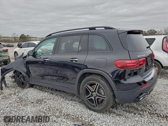 ✅ 2024 Mercedes-Benz GLB 250 • VIN: W1N4M4HB4RW371636 • Lot: 94319735. Listed on Copart with 10,757 mi. Free auction sales archive from the USA and detailed vehicle history report at DreamBid. Image 2.