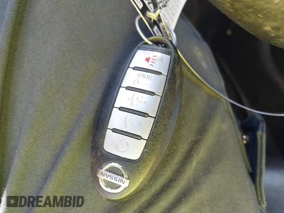 ✅ 2018 Nissan Rogue SV • VIN: 5N1AT2MT2JC800693 • Lot: 42209787. Wystawiony na IAAI z przebiegiem 189 284 mil. Bezpłatny archiwum sprzedaży aukcyjnych z USA i szczegółowy raport historii pojazdu na DreamBid. Zdjęcie 11.