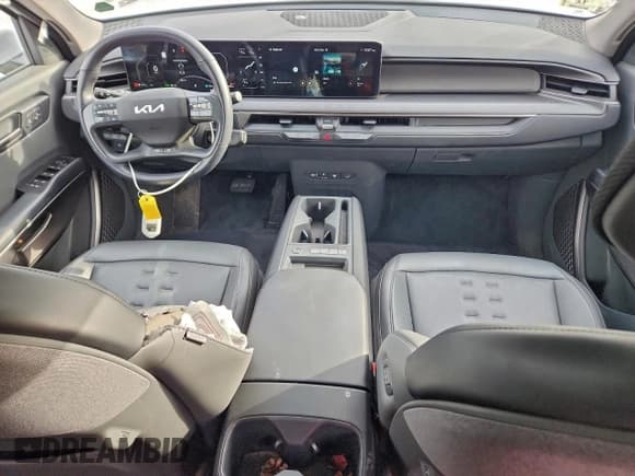 ✅ 2025 Kia EV9 Wind • VIN: 5XYAFFS50SG001323 • Lot: 96416395. Listed on Copart with 7,669 mi. Free auction sales archive from the USA and detailed vehicle history report at DreamBid. Image 8.