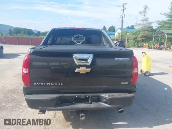 ✅ 2007 Chevrolet Avalanche LTZ • VIN: 3GNFK12367G164433 • Lot: 42747301. Listed on IAAI with 163,980 mi. Free auction sales archive from the USA and detailed vehicle history report at DreamBid. Image 16.