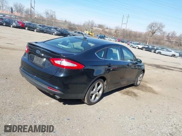✅ 2016 Ford Fusion S • VIN: 3FA6P0G77GR129328 • Lot: 41624118. Listed on IAAI with 46,532 mi. Free auction sales archive from the USA and detailed vehicle history report at DreamBid. Image 4.