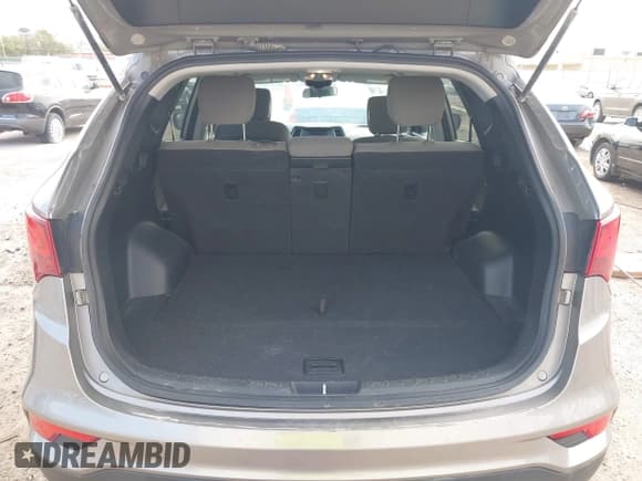 ✅ 2017 Hyundai Santa Fe 2.4L • VIN: 5XYZTDLB6HG442371 • Lot: 43471955. Listed on IAAI with 181,167 mi. Free auction sales archive from the USA and detailed vehicle history report at DreamBid. Image 16.