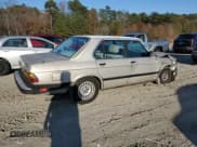 ✅ 1988 BMW 5 Series 528e • VIN: WBADK8307J9901723 • Lot: 81129644. Wystawiony na Copart z przebiegiem 240 783 mil. Bezpłatny archiwum sprzedaży aukcyjnych z USA i szczegółowy raport historii pojazdu na DreamBid. Zdjęcie 3.