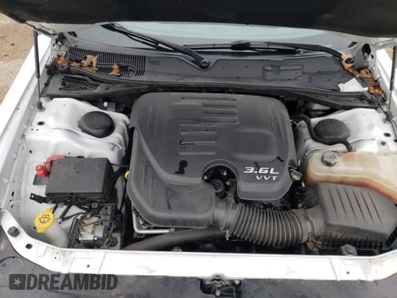 ✅ 2020 Dodge Challenger GT • VIN: 2C3CDZJG5LH188990 • Lot: 71881742. Wystawiony na Copart z przebiegiem 47 485 mil. Bezpłatny archiwum sprzedaży aukcyjnych z USA i szczegółowy raport historii pojazdu na DreamBid. Zdjęcie 11.