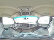 ✅ 2002 Chevrolet Tahoe LS • VIN: 1GNEK13V82J318451 • Лот: 52493005. Опубликован ранее на Copart с пробегом 303 292 миль. Бесплатный доступ к архиву аукционных продаж из США и подробный отчёт об истории автомобиля на DreamBid. Изображение 14.