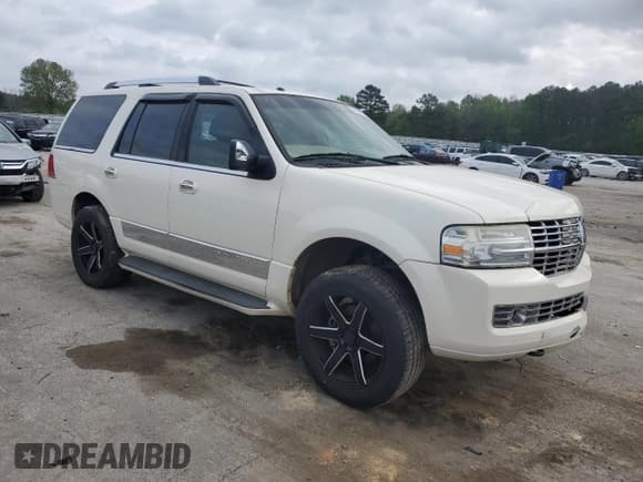 ✅ 2007 Lincoln Navigator • VIN: 5LMFU27567LJ15649 • Lot: 50902735. Wystawiony na Copart z przebiegiem 177 620 mil. Bezpłatny archiwum sprzedaży aukcyjnych z USA i szczegółowy raport historii pojazdu na DreamBid. Zdjęcie 4.