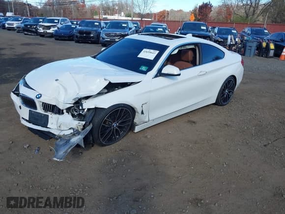 ✅ 2015 BMW 4 Series 428i xDrive • VIN: WBA3N5C53FK197811 • Lot: 43699643. Wystawiony na IAAI z przebiegiem 137 137 mil. Bezpłatny archiwum sprzedaży aukcyjnych z USA i szczegółowy raport historii pojazdu na DreamBid. Zdjęcie 2.