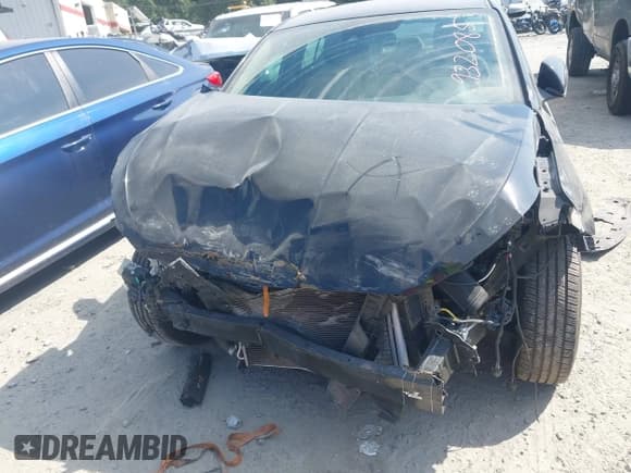 ✅ 2020 Hyundai Elantra SE • VIN: KMHD74LF6LU932085 • Lot: 43084514. Listed on IAAI with 49,631 mi. Free auction sales archive from the USA and detailed vehicle history report at DreamBid. Image 12.