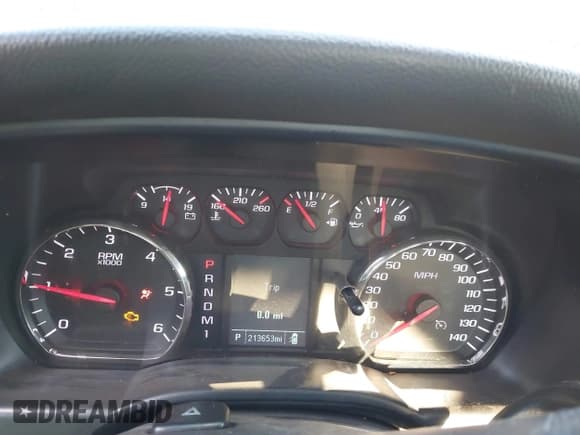 ✅ 2015 GMC Sierra 2500HD • VIN: 1GT11XEG8FF573573 • Lot: 43579173. Listed on IAAI with 213,653 mi. Free auction sales archive from the USA and detailed vehicle history report at DreamBid. Image 7.