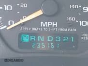 ✅ 2002 Chevrolet Suburban LT • VIN: 1GNFK16ZX2J138018 • Лот: 41877385. Опубликован ранее на IAAI с пробегом 235 161 миль. Бесплатный доступ к архиву аукционных продаж из США и подробный отчёт об истории автомобиля на DreamBid. Изображение 16.