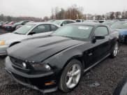 ✅ 2011 Ford Mustang GT Premium • VIN: 1ZVBP8CFXB5130728 • Лот: 91197345. Опубликован ранее на Copart с пробегом 75 737 миль. Бесплатный доступ к архиву аукционных продаж из США и подробный отчёт об истории автомобиля на DreamBid. Изображение 1.