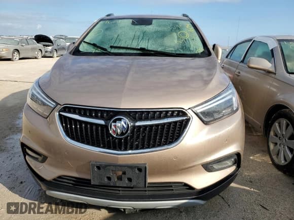 ✅ 2019 Buick Encore Essence • VIN: KL4CJCSM3KB734676 • Lot: 76482604. Wystawiony na Copart z przebiegiem Nie podano. Bezpłatny archiwum sprzedaży aukcyjnych z USA i szczegółowy raport historii pojazdu na DreamBid. Zdjęcie 5.