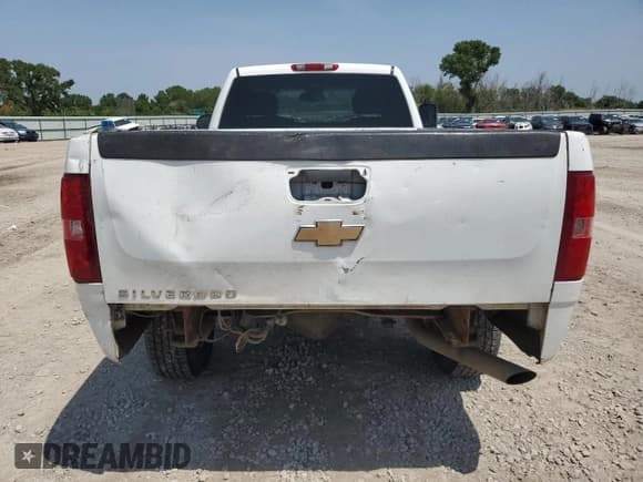 ✅ 2007 Chevrolet Silverado 2500HD Work Truck • VIN: 1GCHC24K87E511647 • Лот: 65199195. Опубликован ранее на Copart с пробегом 389 645 миль. Бесплатный доступ к архиву аукционных продаж из США и подробный отчёт об истории автомобиля на DreamBid. Изображение 6.