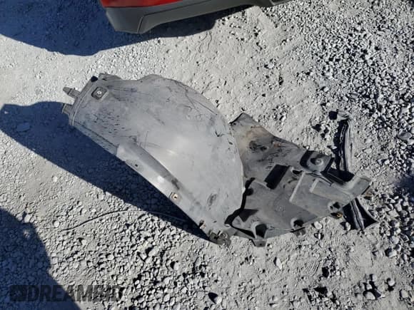 ✅ 2014 Chevrolet Volt • VIN: 1G1RD6E44EU140393 • Lot: 87260575. Wystawiony na Copart z przebiegiem 150 384 mil. Bezpłatny archiwum sprzedaży aukcyjnych z USA i szczegółowy raport historii pojazdu na DreamBid. Zdjęcie 13.