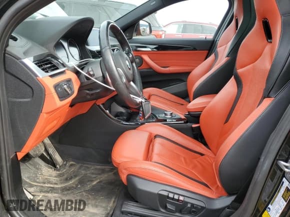 ✅ 2020 BMW X2 M35i • VIN: WBXYN1C09L5P96487 • Lot: 58368875. Wystawiony na Copart z przebiegiem 51 710 mil. Bezpłatny archiwum sprzedaży aukcyjnych z USA i szczegółowy raport historii pojazdu na DreamBid. Zdjęcie 7.