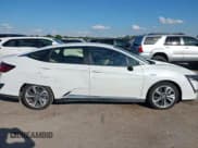 ✅ 2018 Honda Clarity Touring • VIN: JHMZC5F35JC012429 • Lot: 43386636. Wystawiony na IAAI z przebiegiem 77 998 mil. Bezpłatny archiwum sprzedaży aukcyjnych z USA i szczegółowy raport historii pojazdu na DreamBid. Zdjęcie 13.