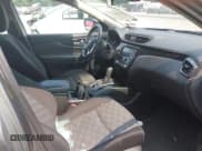 ✅ 2019 Nissan Rogue SV • VIN: JN1BJ1CR3KW326786 • Lot: 42913665. Listed on IAAI with 68,222 mi. Free auction sales archive from the USA and detailed vehicle history report at DreamBid. Image 5.