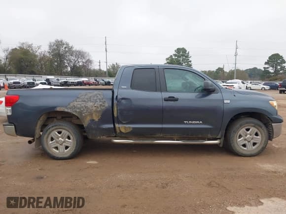 ✅ 2010 Toyota Tundra • VIN: 5TFRM5F15AX003218 • Lot: 43840743. Wystawiony na IAAI z przebiegiem 232 392 mil. Bezpłatny archiwum sprzedaży aukcyjnych z USA i szczegółowy raport historii pojazdu na DreamBid. Zdjęcie 13.