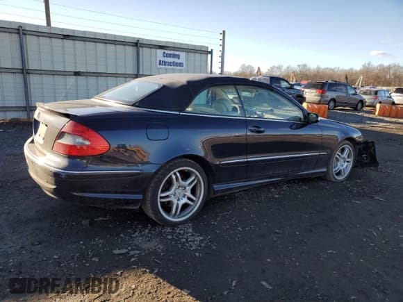 ✅ 2009 Mercedes-Benz CLK 550 • VIN: WDBTK72F89T102254 • Lot: 44022655. Wystawiony na Copart z przebiegiem 45 338 mil. Bezpłatny archiwum sprzedaży aukcyjnych z USA i szczegółowy raport historii pojazdu na DreamBid. Zdjęcie 3.
