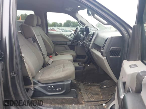 ✅ 2017 Ford F-150 XL • VIN: 1FTEW1EG0HFC28105 • Lot: 42925040. Listed on IAAI with 130,000 mi. Free auction sales archive from the USA and detailed vehicle history report at DreamBid. Image 5.