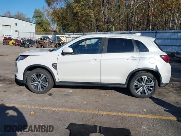 ✅ 2020 Mitsubishi Outlander ES • VIN: JA4AR3AU6LU014019 • Lot: 43585672. Listed on IAAI with 76,459 mi. Free auction sales archive from the USA and detailed vehicle history report at DreamBid. Image 15.