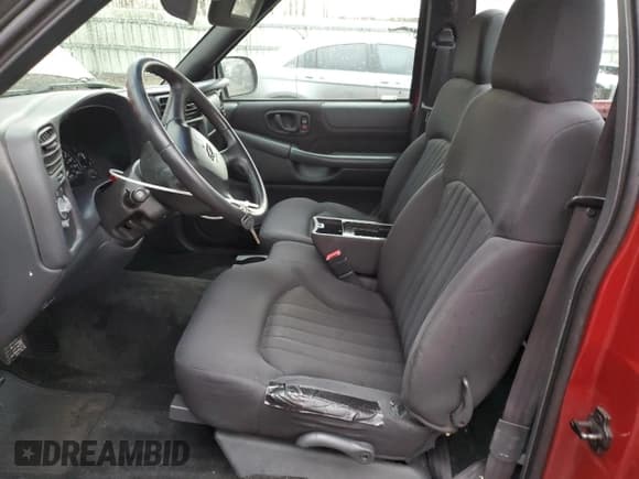 ✅ 2003 Chevrolet S-10 LS • VIN: 1GCCS14H838278292 • Лот: 86014964. Опубликован ранее на Copart с пробегом 90 257 миль. Бесплатный доступ к архиву аукционных продаж из США и подробный отчёт об истории автомобиля на DreamBid. Изображение 7.